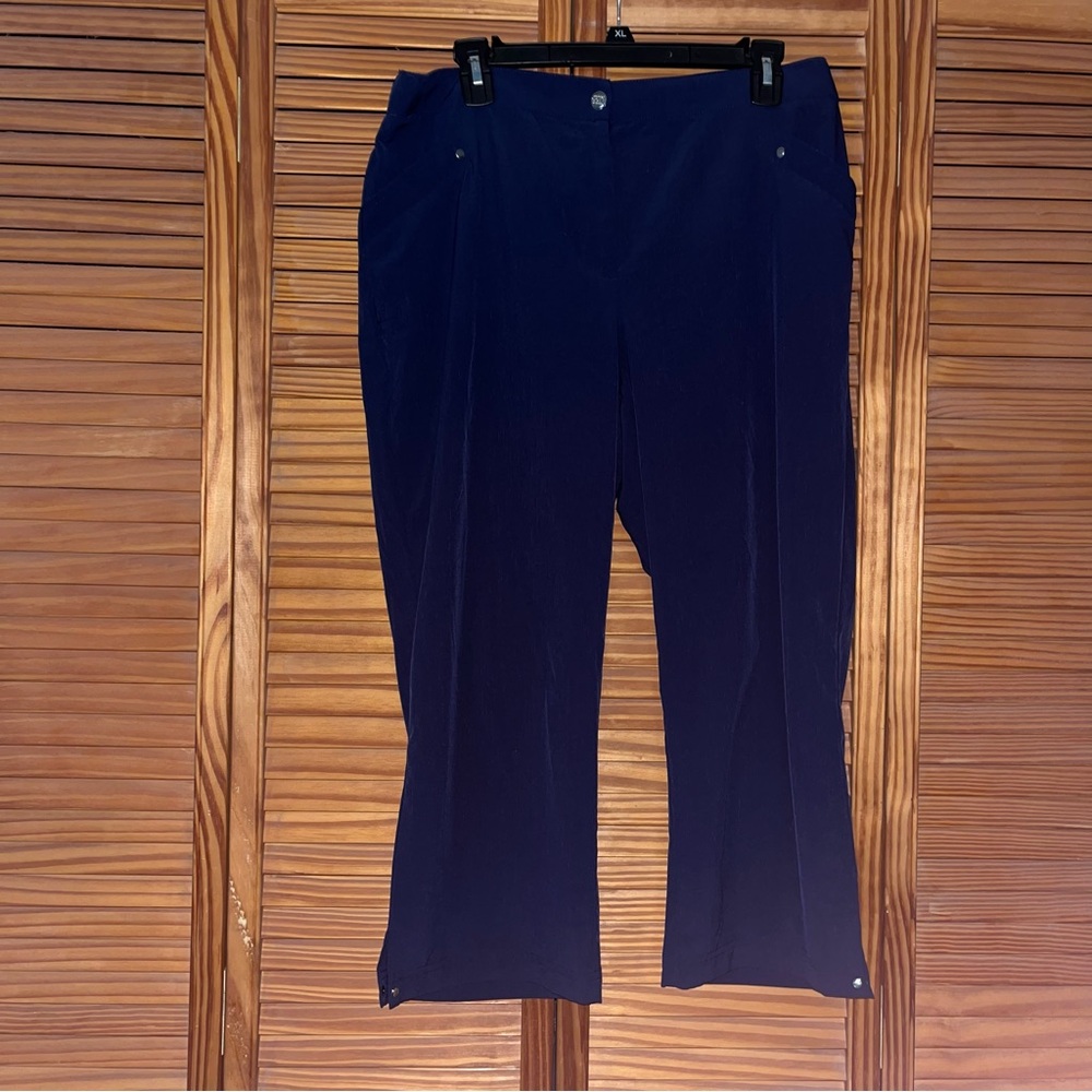 Zenergy Golf By‎ Chico’s Blue 2.5 Crop Pants